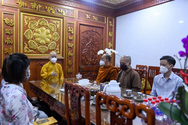 Lớp Tiến sĩ Phật học khóa II Học viện PGVN tại TP.HCM đến thăm TT. Nhật Từ nhân dịp Ngày Nhà giáo Việt Nam 20-11