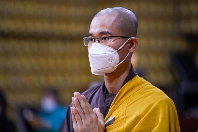 Tội từ tâm khởi, đem tâm sám hối: Lễ sám hối 14 tháng 10 Tân Sửu tại chùa Giác Ngộ