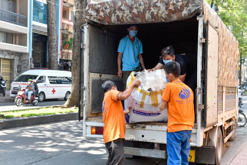 Chung Sức Đồng Lòng Cùng Nhau Vượt Qua Dịch Bệnh (Trao Tặng Trang Thiết Bị, Vật Tư Y Tế Cho Giáo Hội Phật Giáo Việt Nam Tỉnh Bạc Liêu)