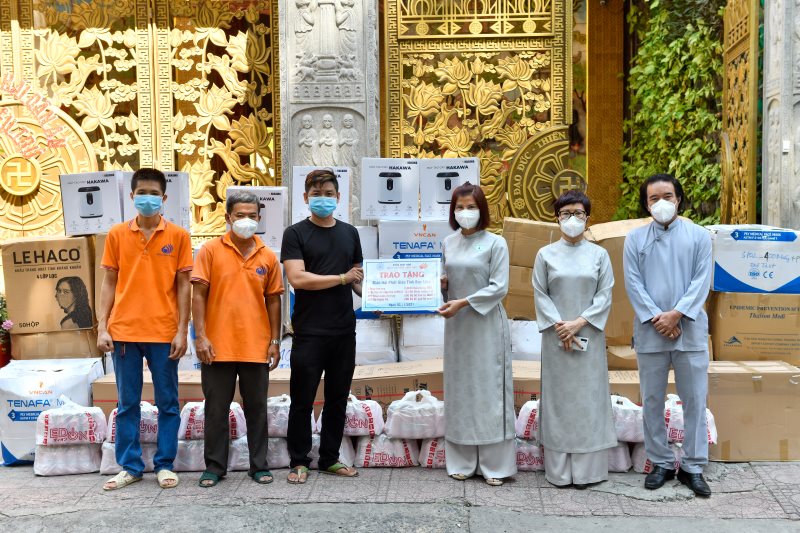 Chung Sức Đồng Lòng Cùng Nhau Vượt Qua Dịch Bệnh (Trao Tặng Trang Thiết Bị, Vật Tư Y Tế Cho Giáo Hội Phật Giáo Việt Nam Tỉnh Bạc Liêu)