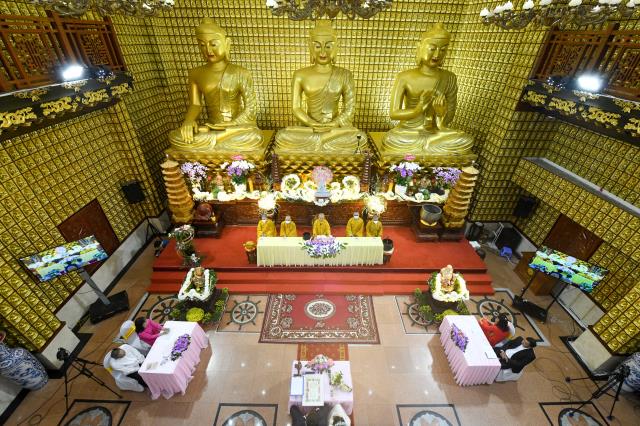 Mở cửa hôn nhân hạnh phúc bằng chiếc “chìa khóa” trong lễ hằng thuận