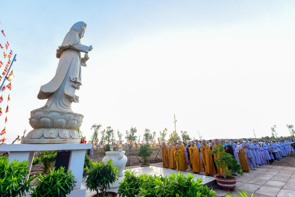 Sóc Trăng: Chùa Quan Âm Đông Hải chính thức bắt đầu khóa tu - lễ hội Quan Âm lần đầu tiên