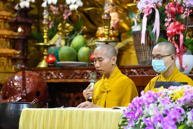 Rộn ràng đám cưới đầu năm 2022 tại chùa Giác Ngộ
