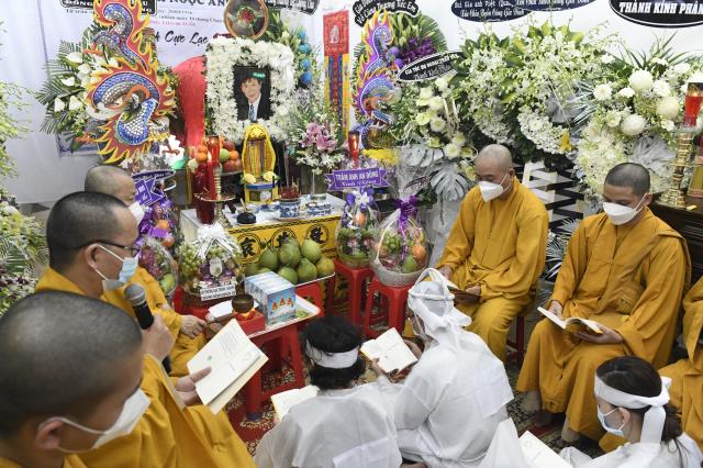 Chùa Giác Ngộ viếng tang ông Trịnh Ngọc Ánh