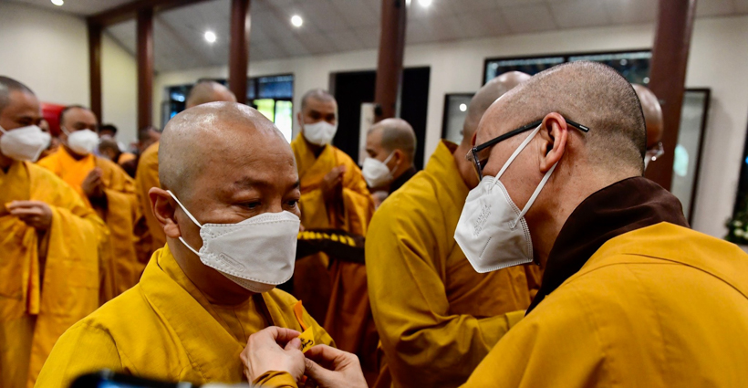 Quy ngưỡng trước kim quan Thiền sư Thích Nhất Hạnh