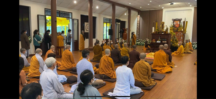 Quy ngưỡng trước kim quan Thiền sư Thích Nhất Hạnh