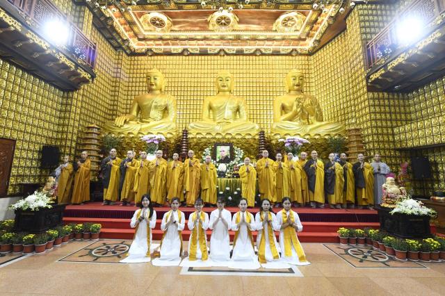 Lễ tưởng niệm Thiền sư Thích Nhất Hạnh (1926 - 2022)