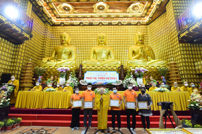 Lễ tổng kết Phật sự, thiện sự chùa Giác Ngộ - Quỹ Đạo Phật Ngày Nay năm 2021