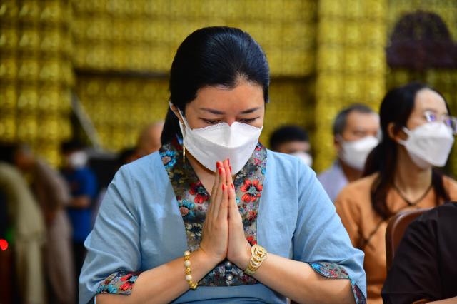 Rằm tháng Giêng đến chùa, cầu cho chúng sinh được an