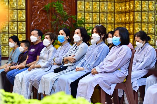Rằm tháng Giêng đến chùa, cầu cho chúng sinh được an