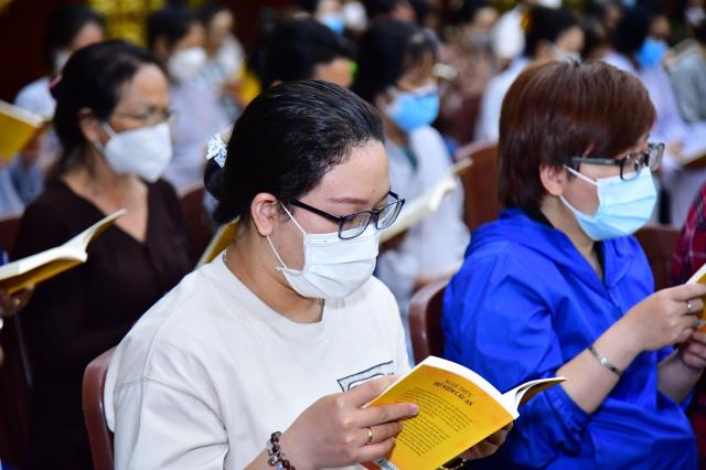 Rằm tháng Giêng đến chùa, cầu cho chúng sinh được an
