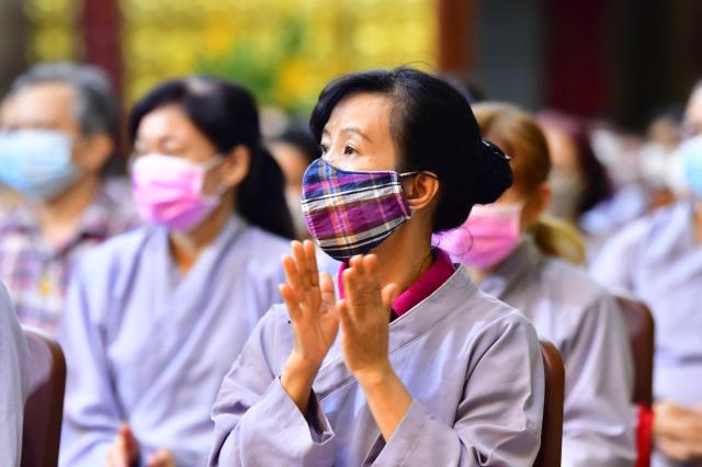 Rằm tháng Giêng đến chùa, cầu cho chúng sinh được an