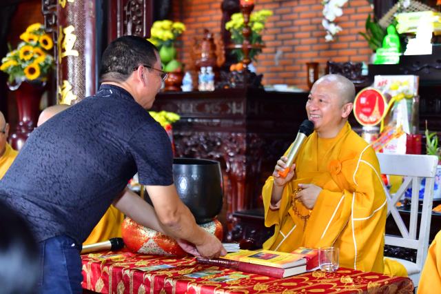 Lễ cầu an tại Công ty TNHH XNK MDF Gia Phúc