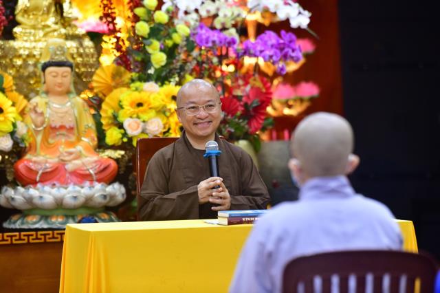 Tri ân quý tình nguyện viên Phật giáo hỗ trợ tuyến đầu chống dịch