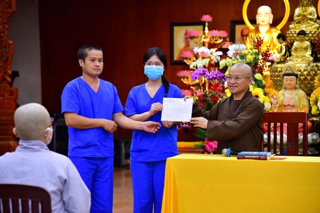 Tri ân quý tình nguyện viên Phật giáo hỗ trợ tuyến đầu chống dịch