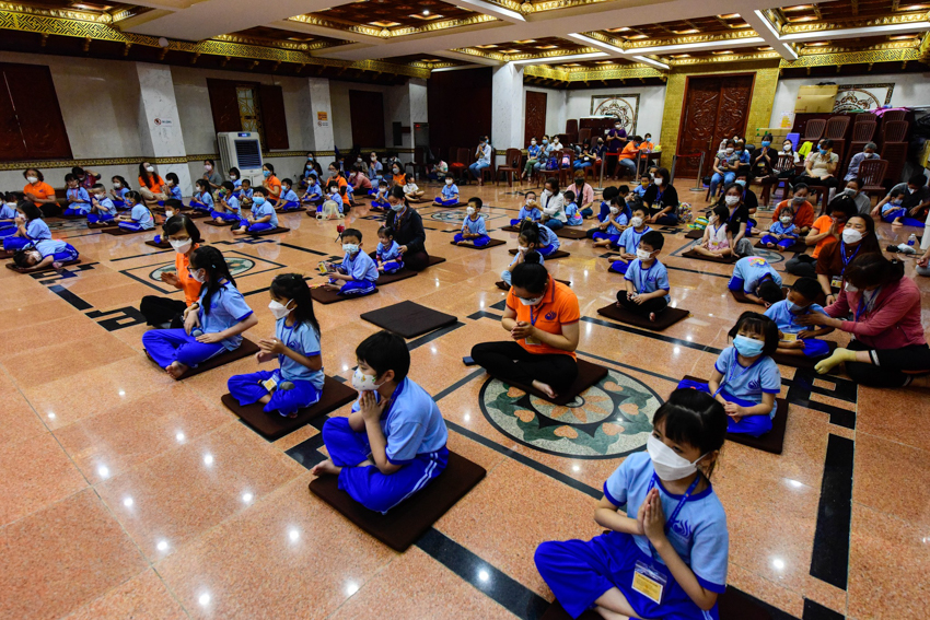 Khi trẻ em được yêu thương