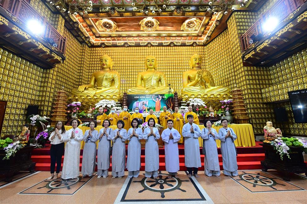 Đêm kỷ niệm Thái tử Tất-đạt-đa xuất gia
