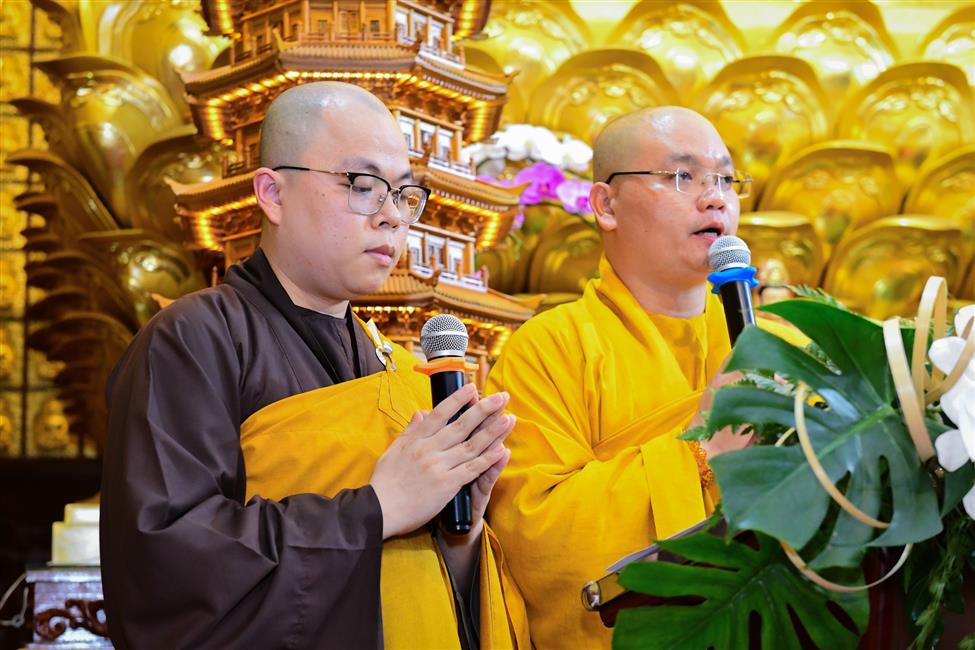 Đêm kỷ niệm Thái tử Tất-đạt-đa xuất gia