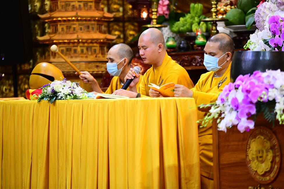 Đêm kỷ niệm Thái tử Tất-đạt-đa xuất gia