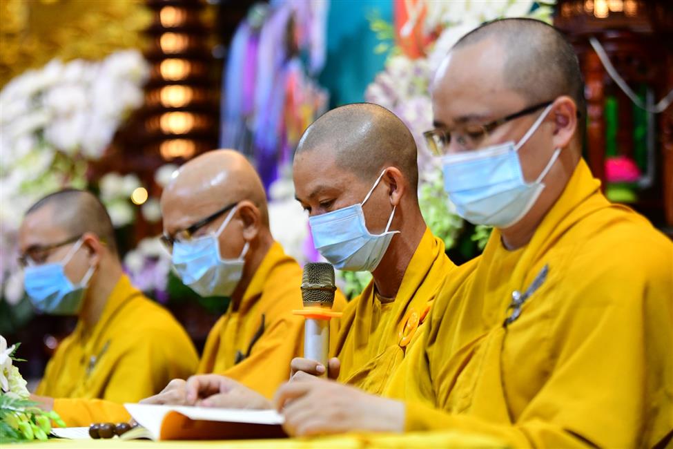 Đêm kỷ niệm Thái tử Tất-đạt-đa xuất gia