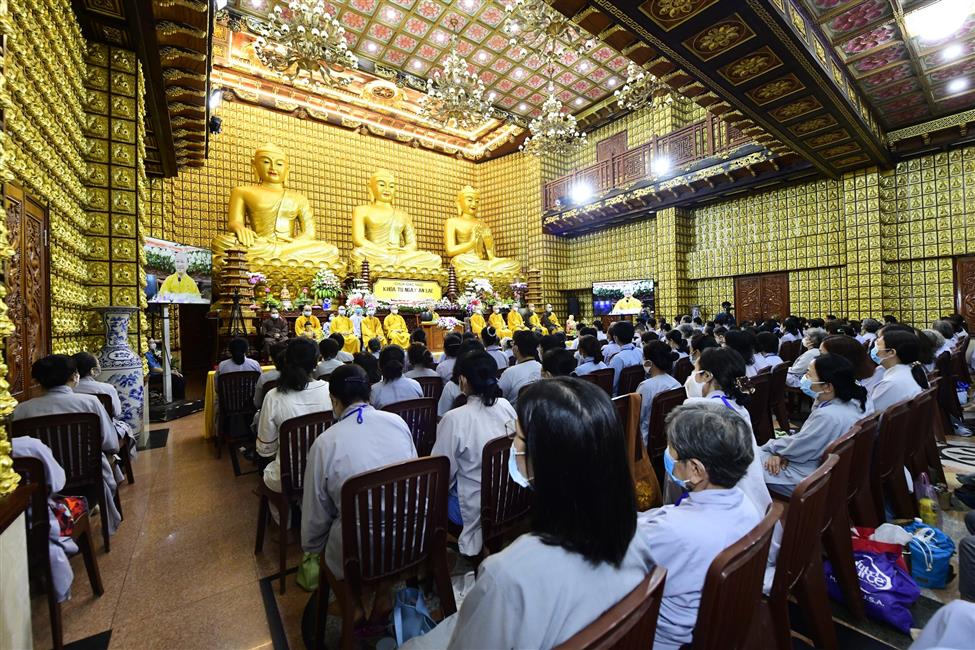 Khóa tu Ngày An Lạc: “Hoa” nở trong tâm