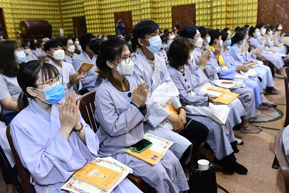 Lễ Quy y Tam bảo: Ngày chính thức trở thành con Phật