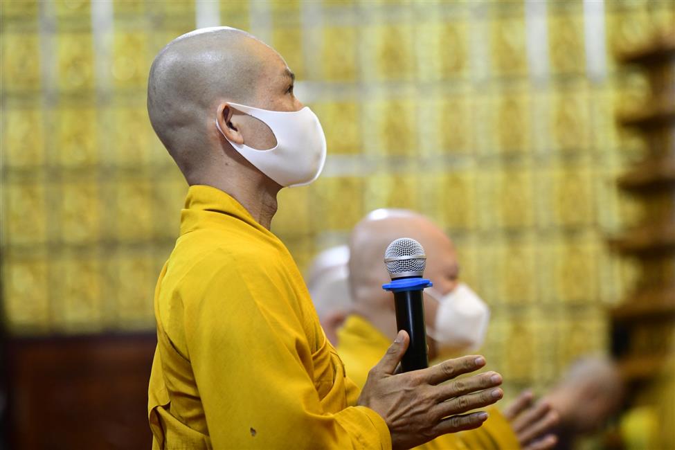 Cúi đầu nhận lỗi, quyết tâm sửa đổi