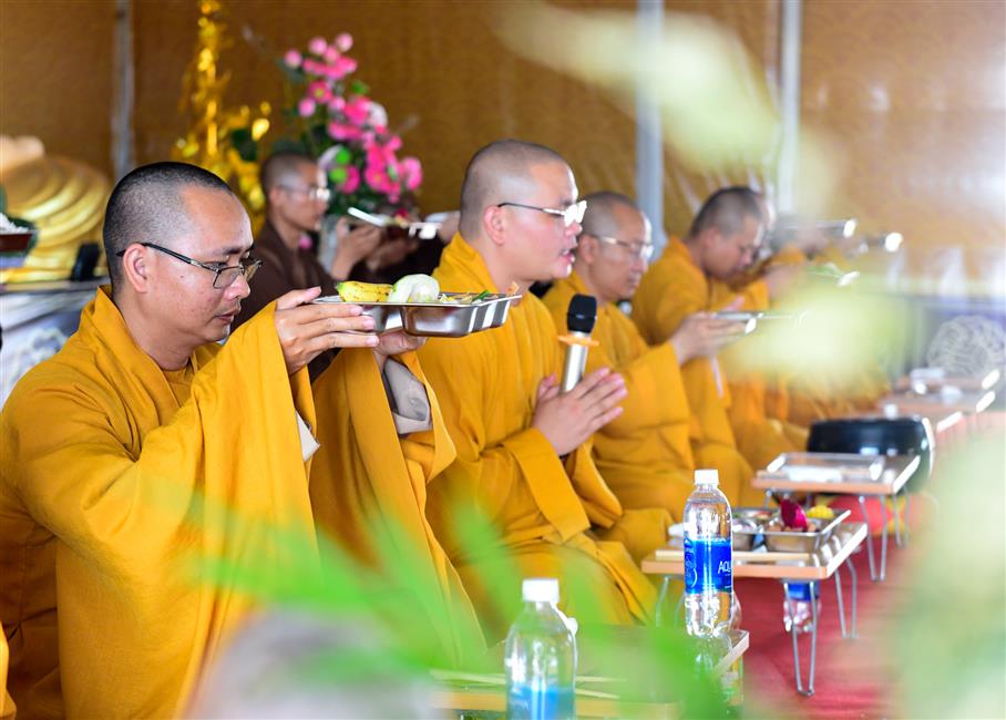 Bế mạc khóa tu - lễ hội Quan Âm Đông Hải
