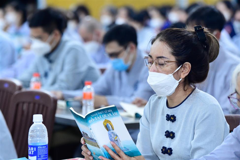 Rời xa sự ồn ào, những bước chân tìm về bình yên