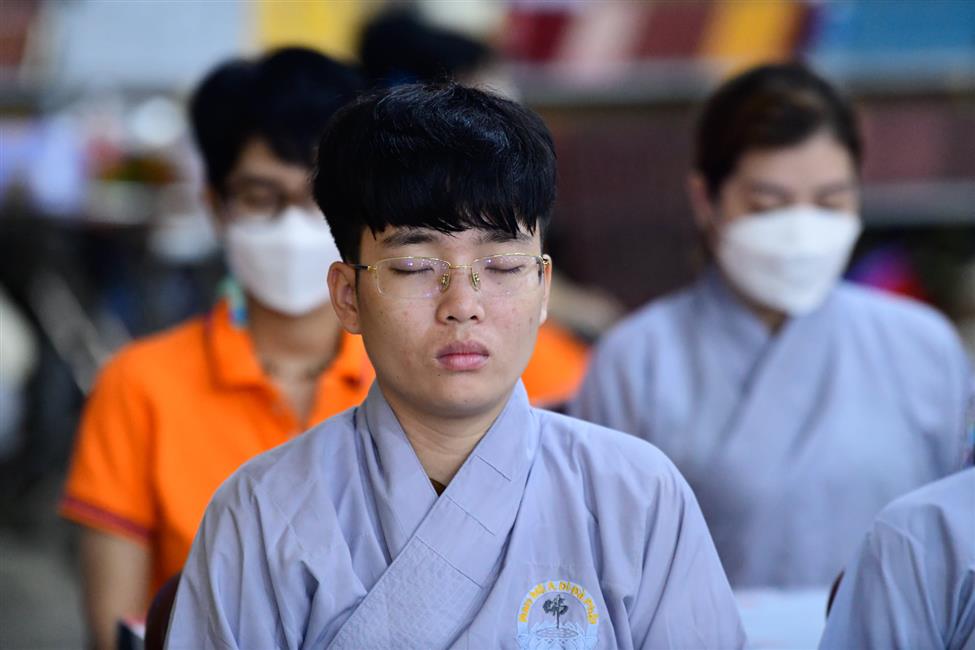 Rời xa sự ồn ào, những bước chân tìm về bình yên