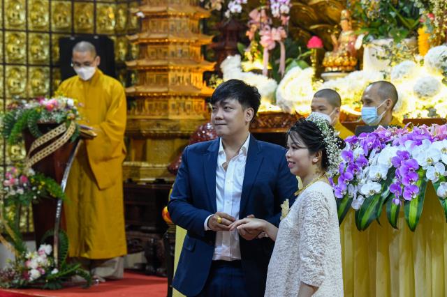 Mở cửa hôn nhân hạnh phúc bằng chiếc “chìa khóa” trong lễ hằng thuận