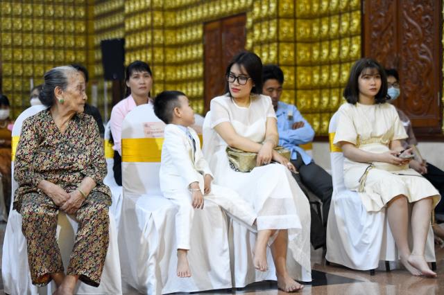 Mở cửa hôn nhân hạnh phúc bằng chiếc “chìa khóa” trong lễ hằng thuận