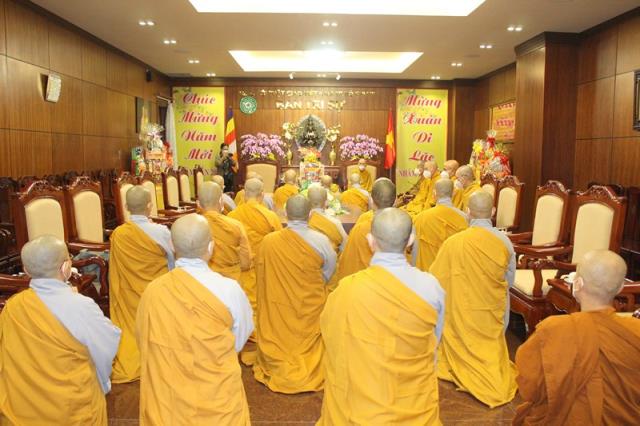 TP Hồ Chí Minh: Phân Ban Ni Giới Trung Ương Chúc Tết Chư Vị Trưởng Thượng, Chính Quyền Các Cấp