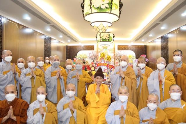 TP Hồ Chí Minh: Phân Ban Ni Giới Trung Ương Chúc Tết Chư Vị Trưởng Thượng, Chính Quyền Các Cấp
