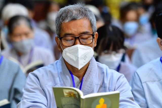 Nương Phật pháp, an vui tu học