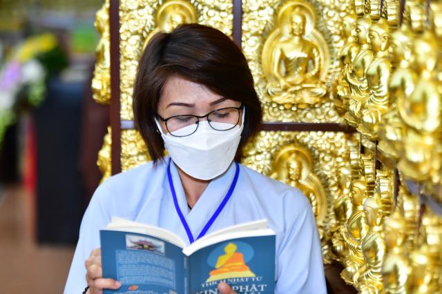 Nương Phật pháp, an vui tu học