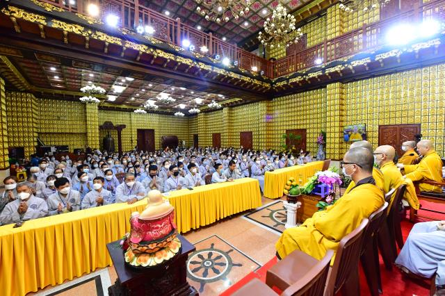 Nương Phật pháp, an vui tu học