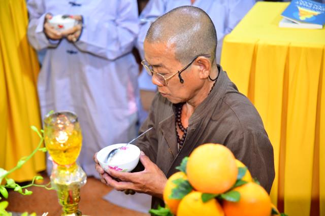 Nương Phật pháp, an vui tu học