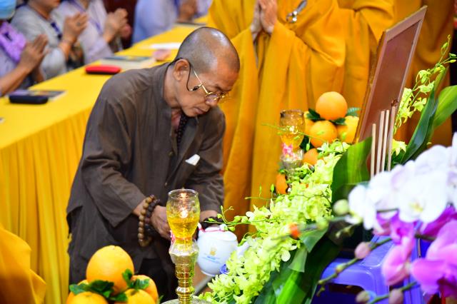 Nương Phật pháp, an vui tu học