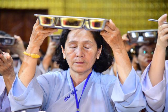 Nương Phật pháp, an vui tu học
