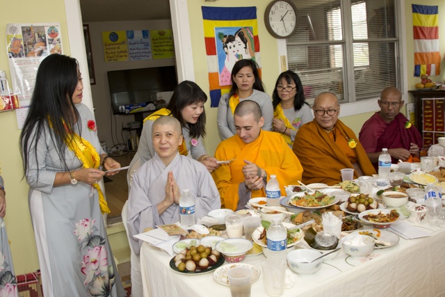 Hình Ảnh Vu Lan Báo Hiếu Tại Chùa Pháp Nhãn