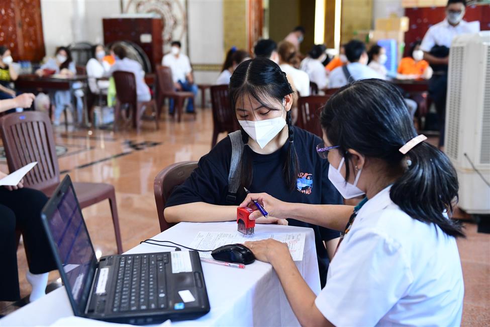 Hướng đến Đại lễ Phật đản 2022: Gần 600 người về chùa Giác Ngộ hiến máu nhân đạo (HM54)