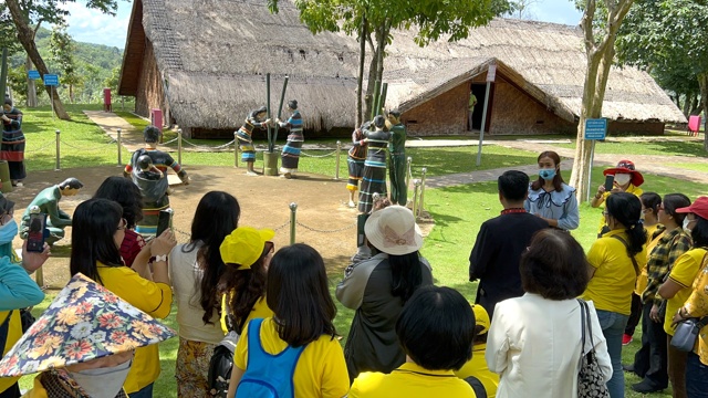 Khi “hoa nhân ái” lan tỏa điều tử tế trên vùng đất Bombo huyền thoại