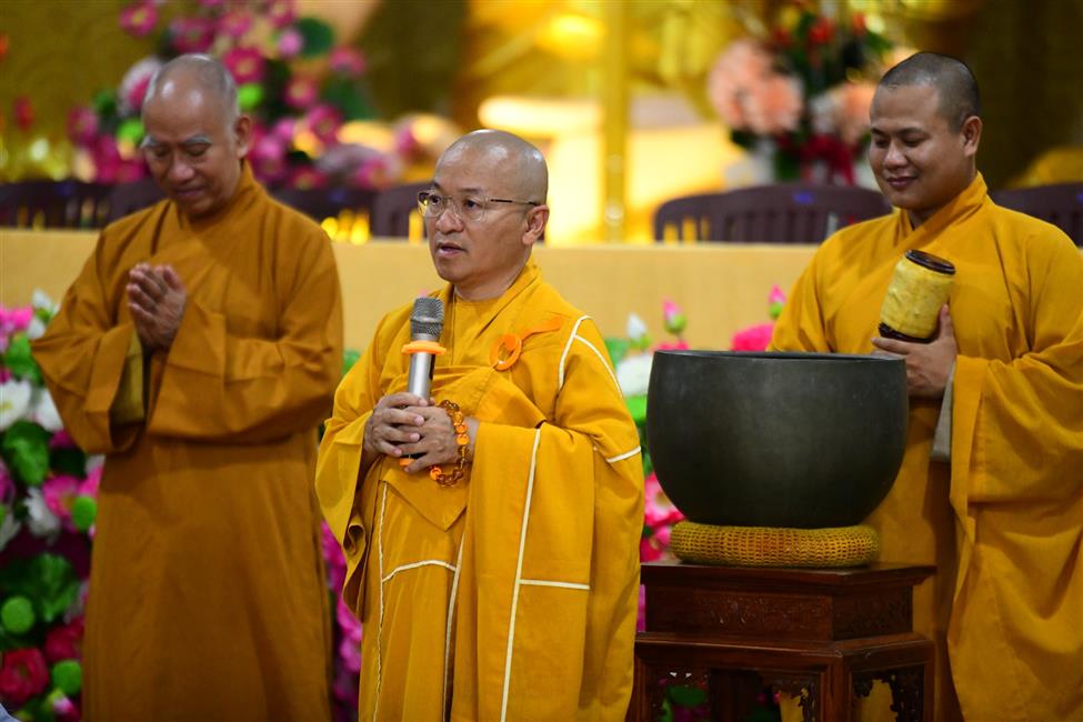 Đêm thiền trà: Ngồi cùng nhau lắng nghe những tâm tình