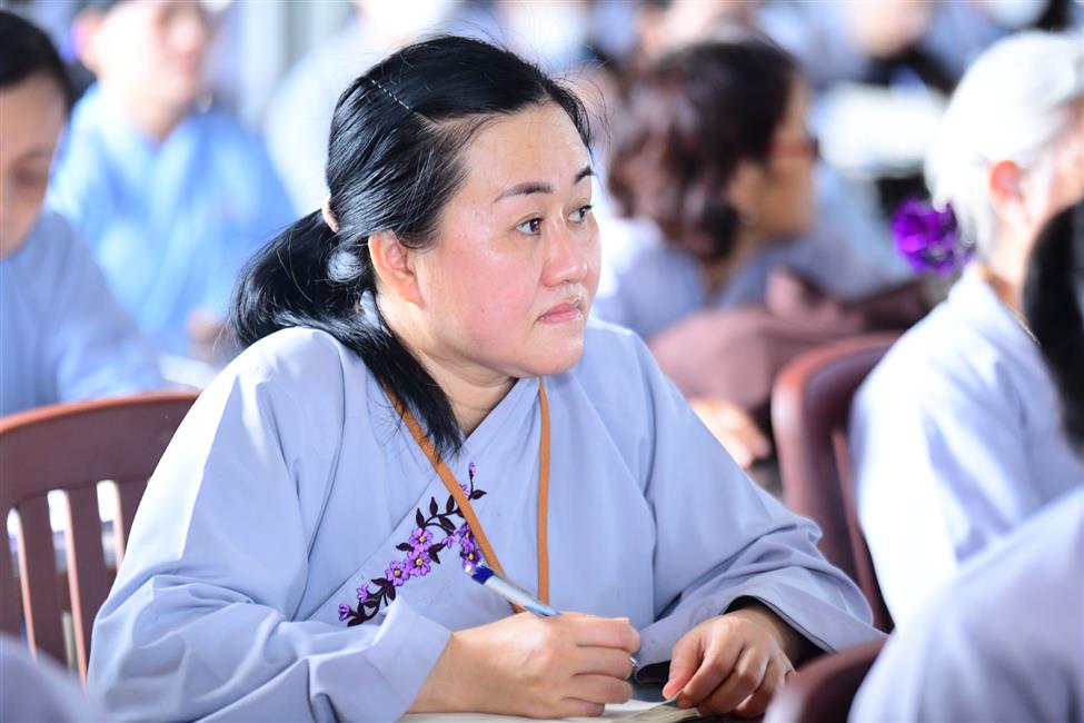 Quan niệm đời thường đối với xuất gia gieo duyên