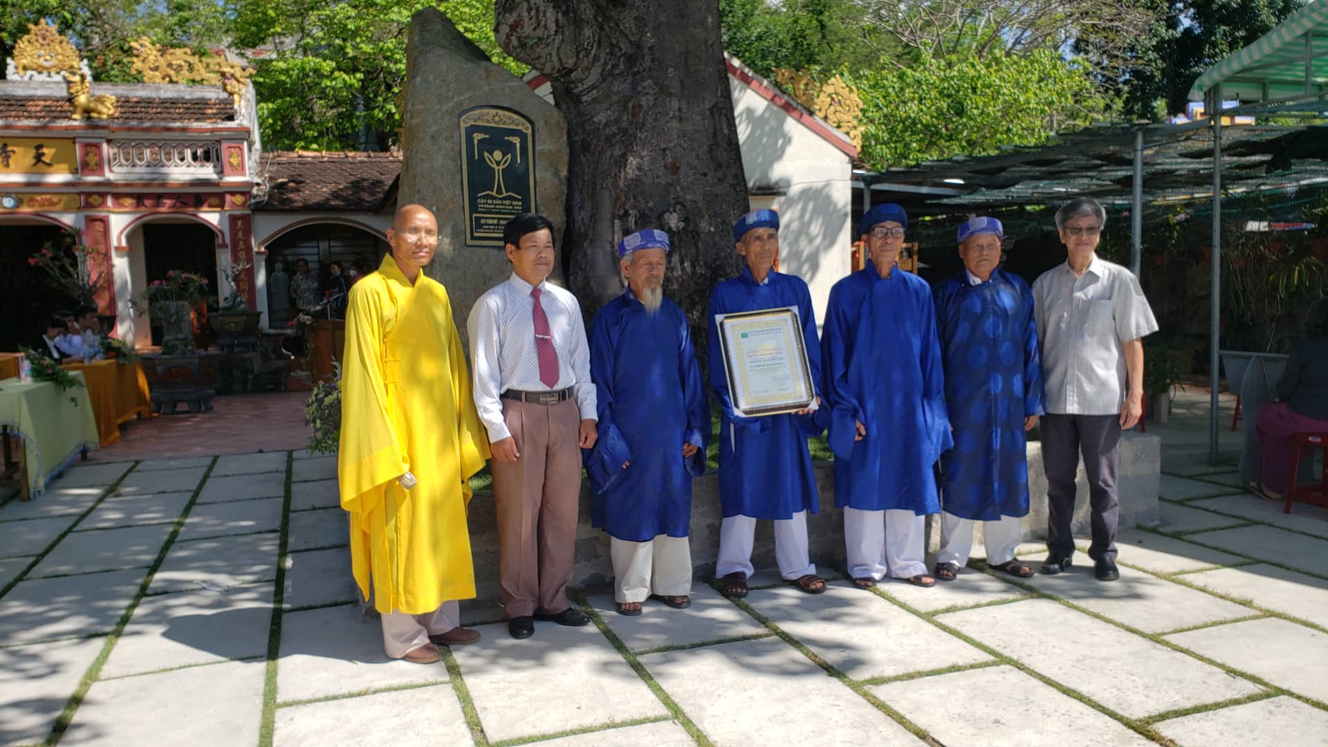 Khánh Hòa: Trao bằng công nhận cây di sản tại chùa Thiên Tứ