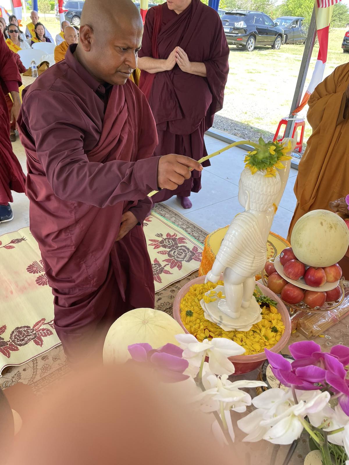 Diễn Văn Khai Mạc Ở Chùa Pháp Nhãn Nhân Ngày Đón Mừng Đại Lễ Vesak PL 2566 DL 2022