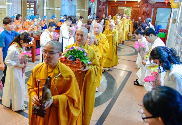 Đại Lễ Vu Lan Báo Hiếu – Cúng Dường Pháp Y – Lễ Húy Kỵ Chùa Giác Ngộ (C288)
