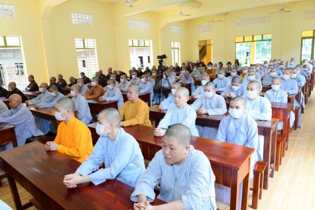 Cúng Dường Thẻ Bảo Hiểm Y Tế Cho Quý Tăng Ni (C282)