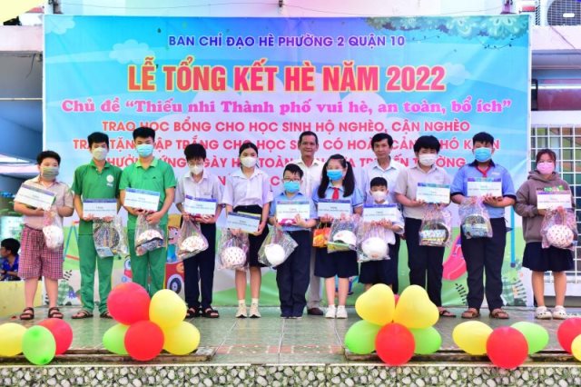 Trao Tặng Học Bổng Đến Trẻ Em Mồ Côi Vì Dịch Bệnh Covid-19 (C278)